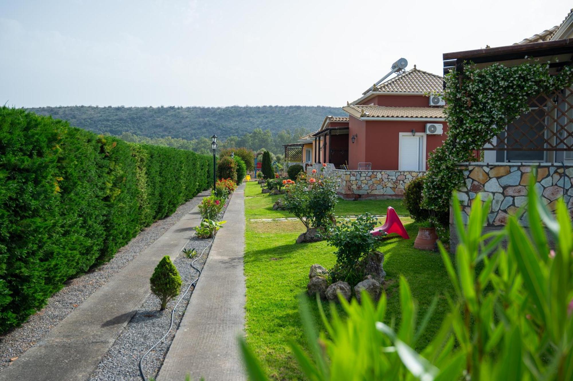 Spedion Villa - Near To Sea Villas With Heated Swimming Pool 伊西翁 外观 照片